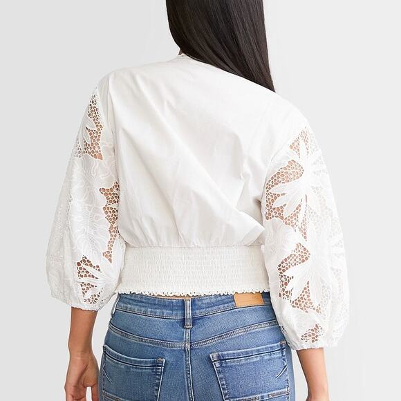 Miss Me Crochet Light Woven Cropped Top in White Size S NEW - Picture 2 of 5